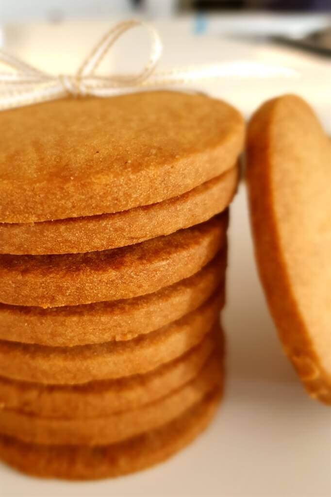 Ginger shortbread